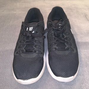 nike lunarlon running shoes
